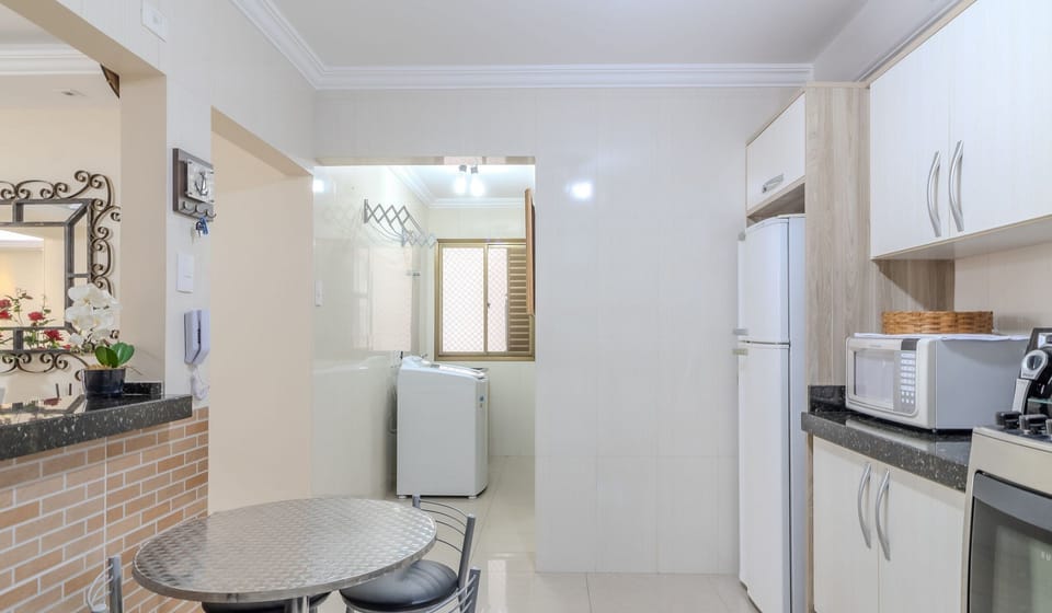 Basic Apartment | Private kitchen | Cookware/dishes/utensils