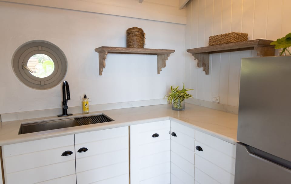House, 5 Bedrooms | Private kitchen | Coffee/tea maker, fridge, oven, toaster
