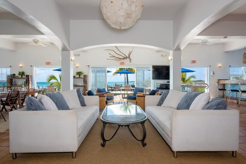 Room, Multiple Bedrooms | Living area