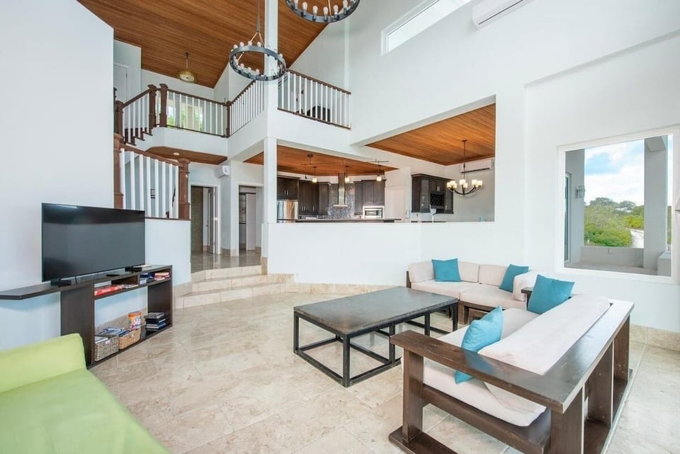 Villa, 4 Bedrooms | Living area | Smart TV