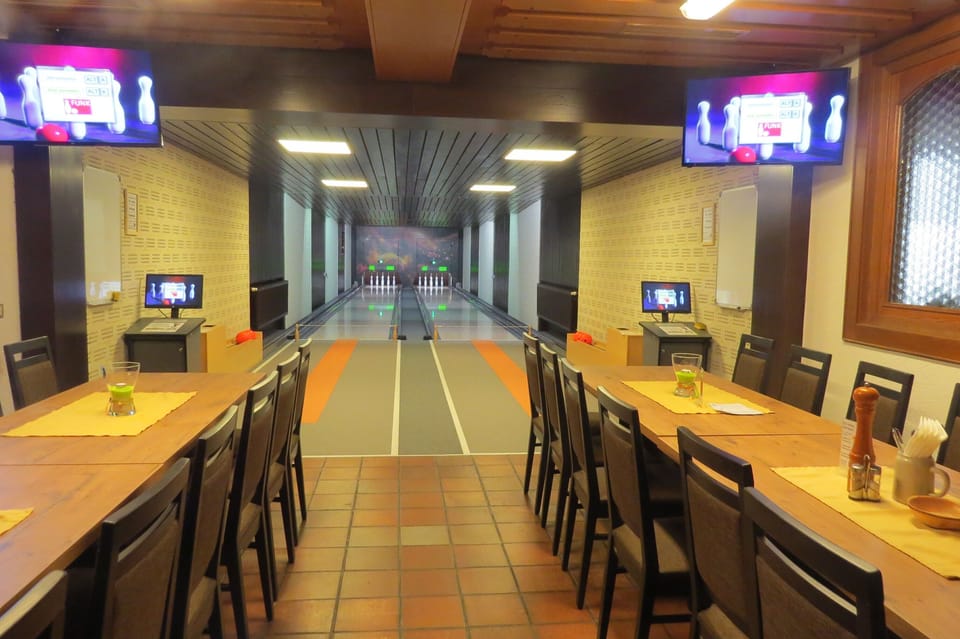 Bowling