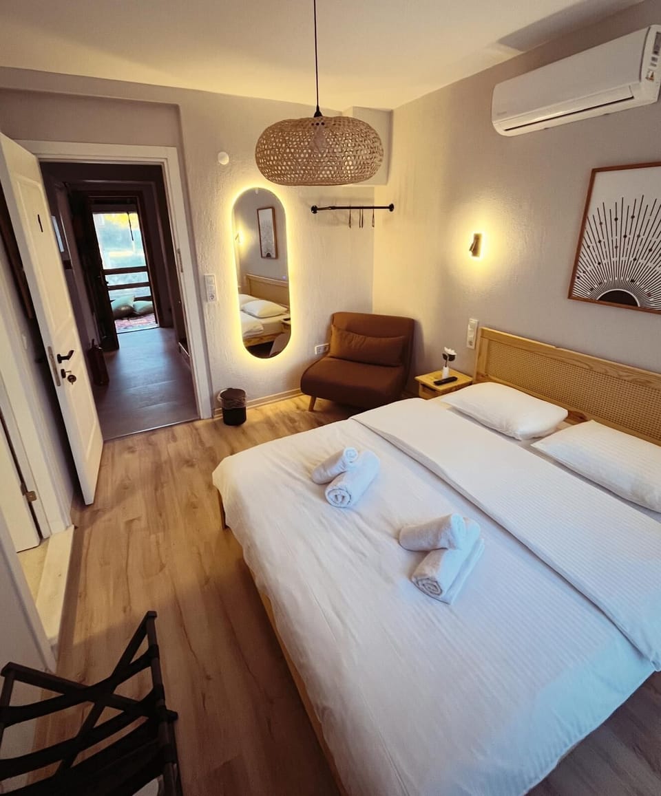 Basic Double Room | WiFi (free)