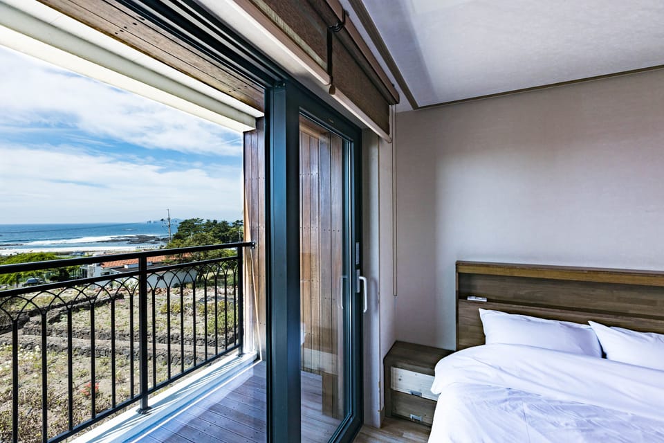 Standard Double Room, Non Smoking, Sea View | Free WiFi