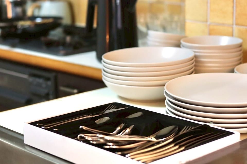 Apartment | Private kitchen | Full-size fridge, microwave, stovetop, cookware/dishes/utensils