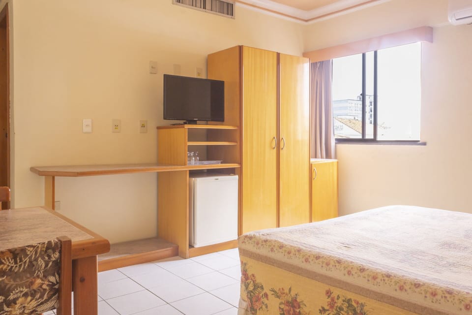 Minibar, desk, free WiFi, bed sheets