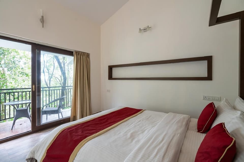 Deluxe Cottage, Balcony, Garden View | In-room safe, desk, iron/ironing board, free WiFi