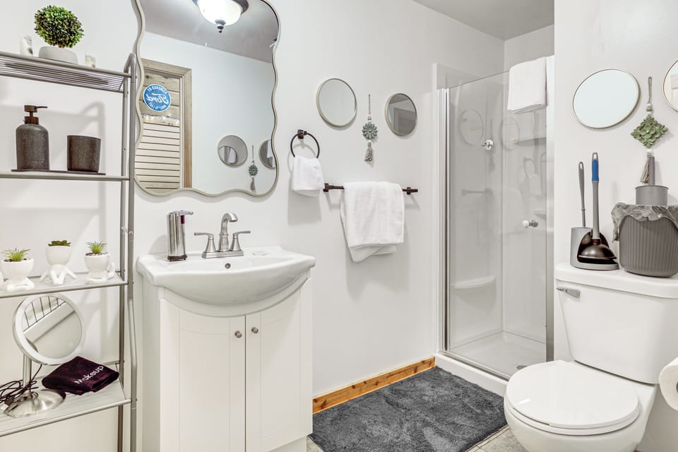Crandon Studio: Minutes to Lake & Raceway Apartment in Crandon