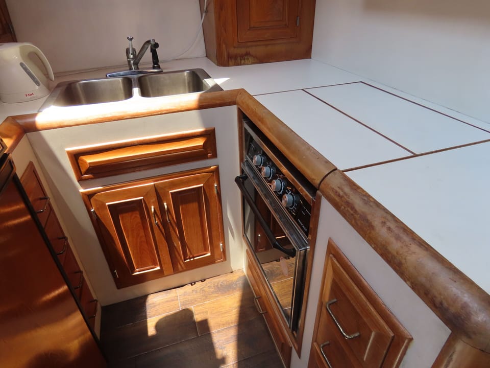 Quadruple Room inside Cruiser, Mixed, Non Smoking (Moored (Movable) Cruiser Stay Plan) | In-room dining