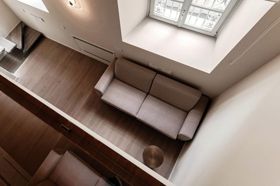 Apartment | Living room | 30-inch TV with digital channels