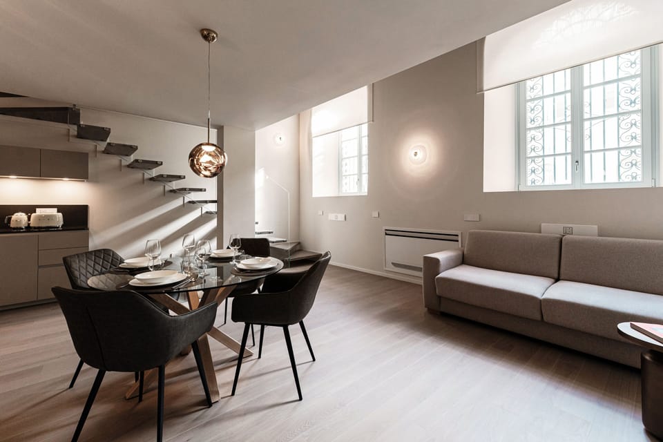Apartment | Living area | 30-inch TV with digital channels