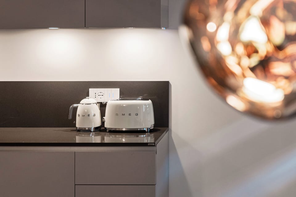 Apartment | Private kitchen | Full-size fridge, oven, stovetop, dishwasher