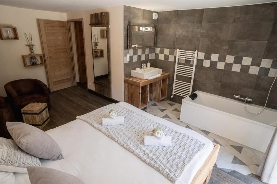 Soundproofing, iron/ironing board, free WiFi, wheelchair access