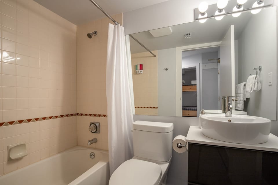 Alpine Suite at Marketplace Lodge Apartment in Whistler
