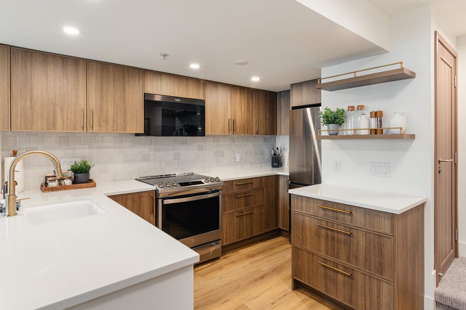 House, Multiple Beds, Patio, Mountain View (Summit View at The Lagoons) | Private kitchen