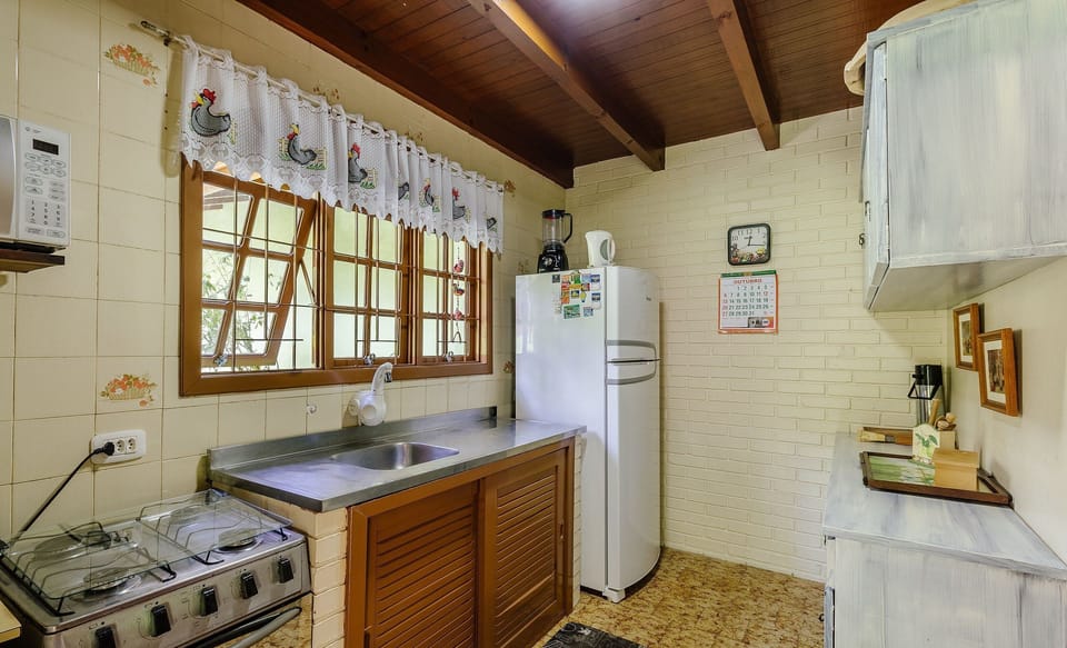 Villa | Private kitchen | Cookware/dishes/utensils