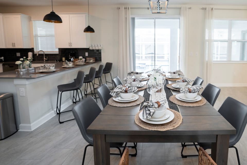 Family Villa | Dining room