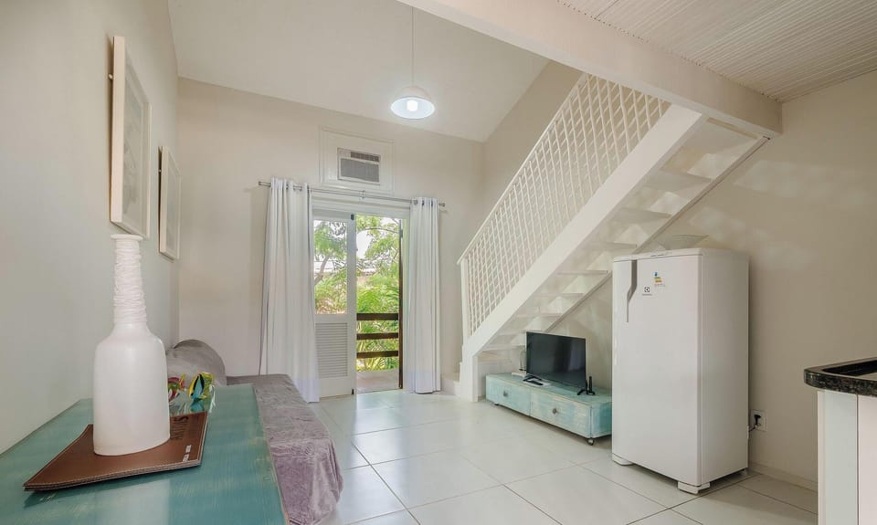 Basic Apartment | Living area