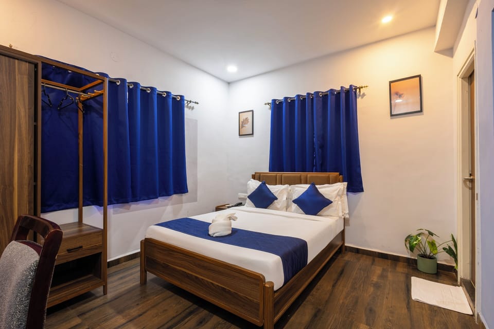 Deluxe Double Room, City View | Soundproofing, free WiFi