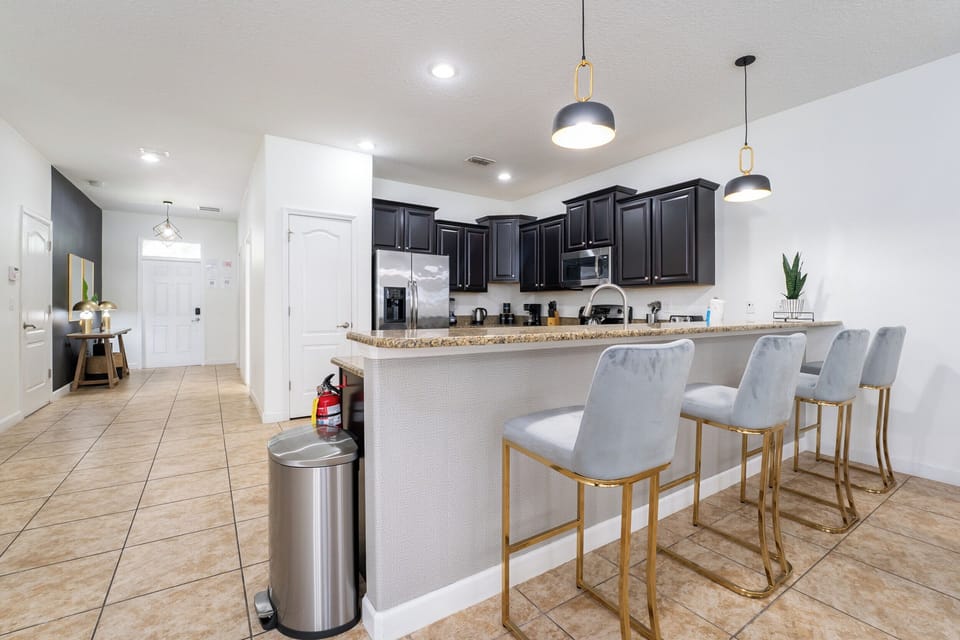 Electric kettle, toaster