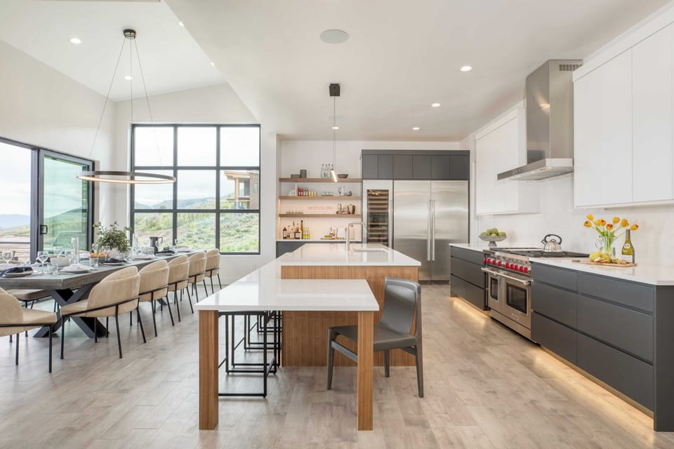 House (6 Bedrooms) | Interior