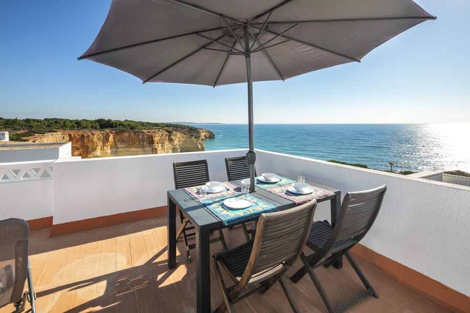 House | Outdoor dining