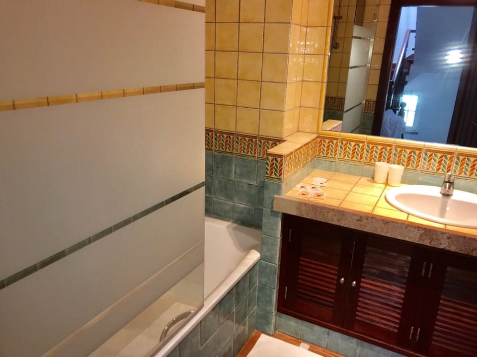Beachside Family Stay in Benagil House in Lagoa