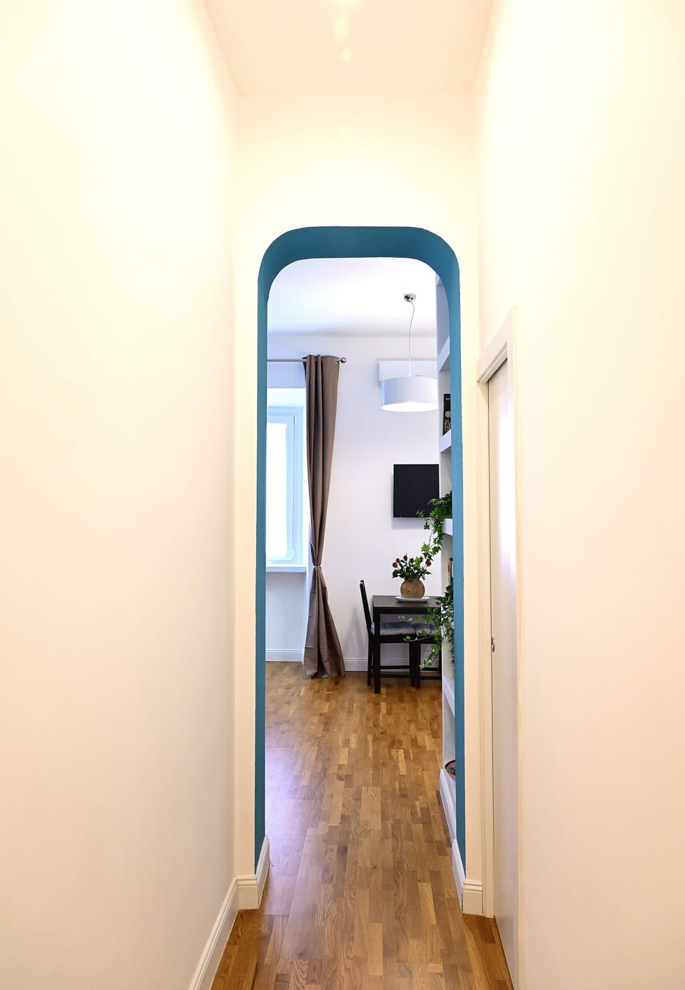 Apartment | Living area | Flat-screen TV