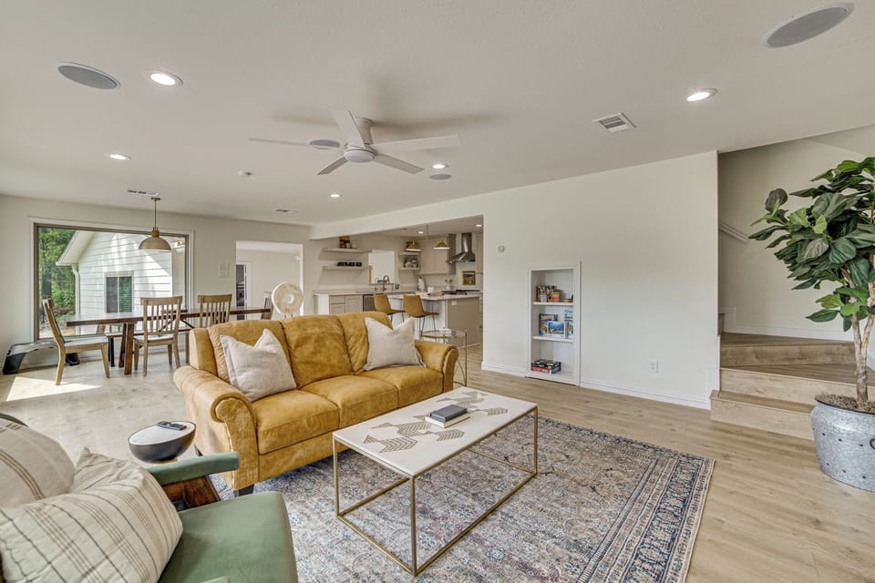 House (4 Bedrooms) | Interior