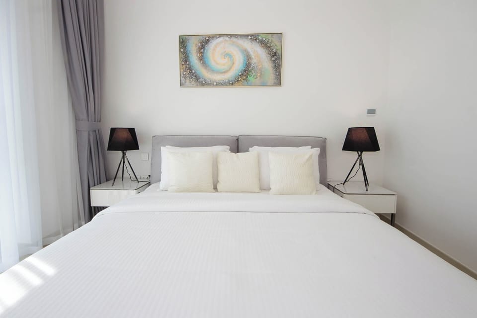Apartment, City View | Laptop workspace, iron/ironing board, free WiFi