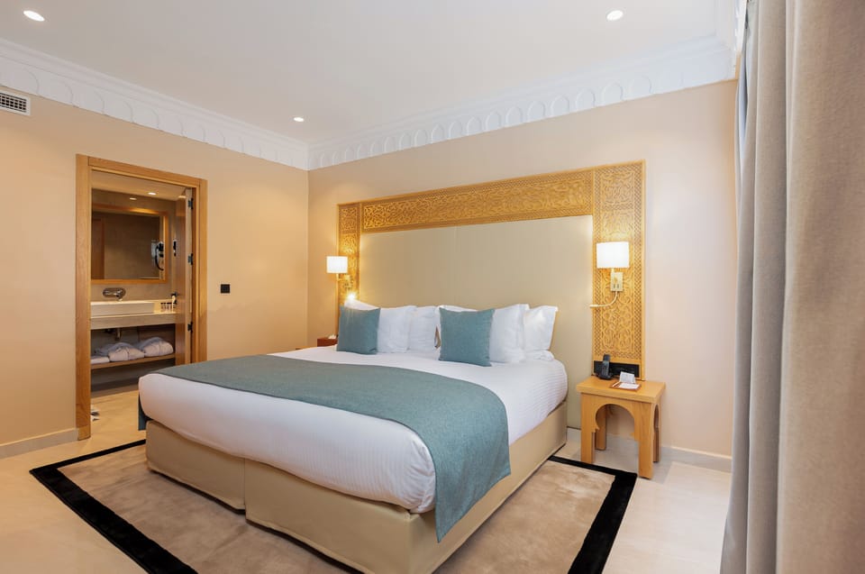 PREMIUM ROOM TWIN BEDS GARDEN VIEW | Premium bedding, individually decorated, blackout drapes, soundproofing