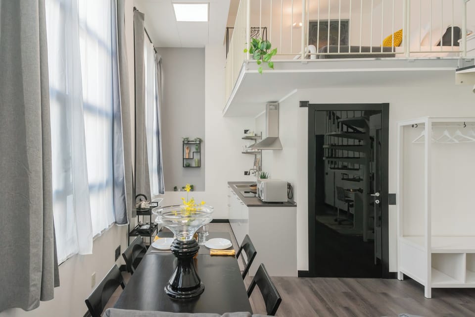 Apartment (1 Bedroom) | Living area | 32-inch TV with cable channels