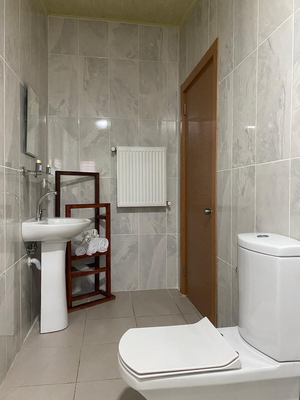 Comfort Double Room, Non Smoking, Mountain View | Bathroom | Shower, hair dryer, slippers, towels
