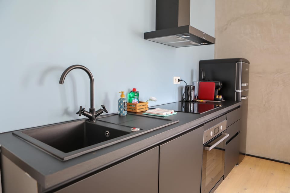 House | 1 bedroom, desk, Internet