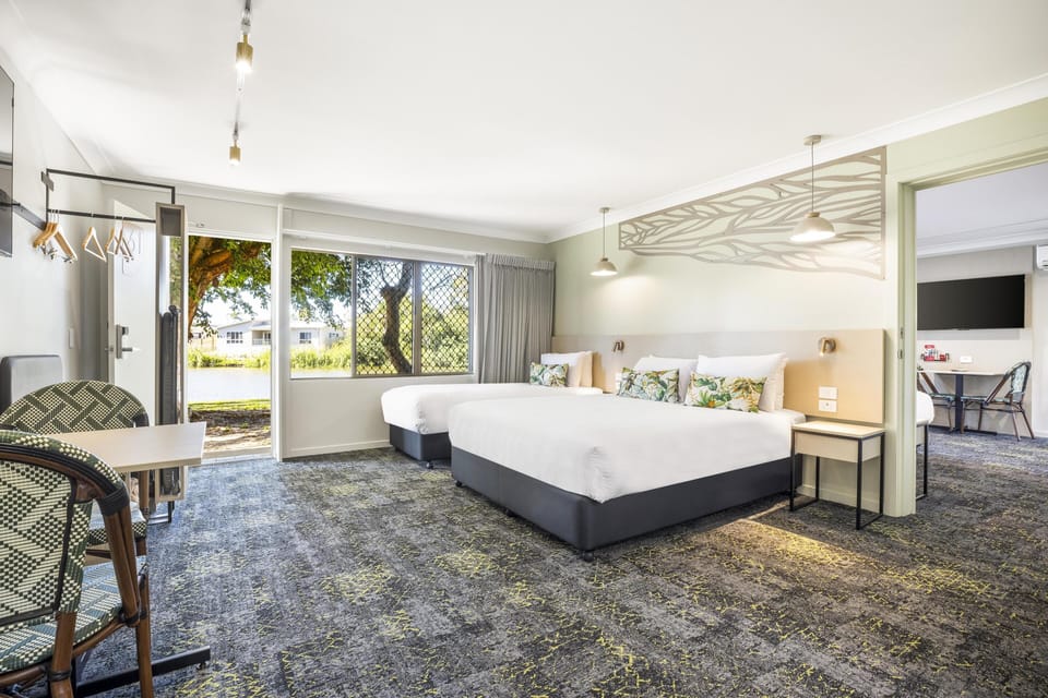 Superior Room, 2 Bedrooms, Lake View | Desk, iron/ironing board, alarm clocks, bed sheets