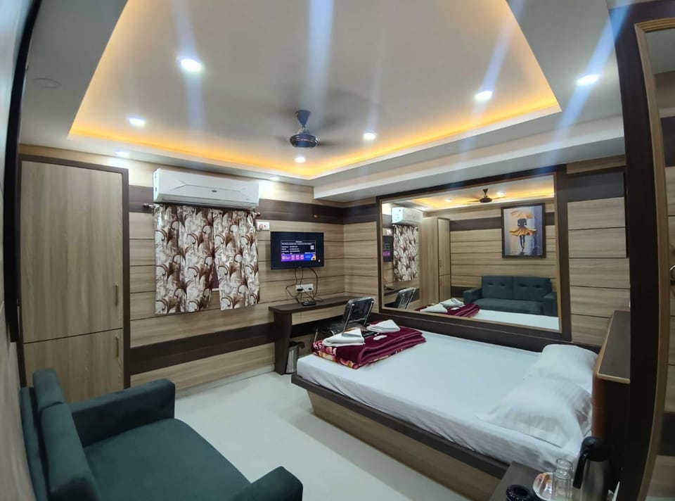 Standard Room | Desk, rollaway beds (surcharge), WiFi (free), bed sheets