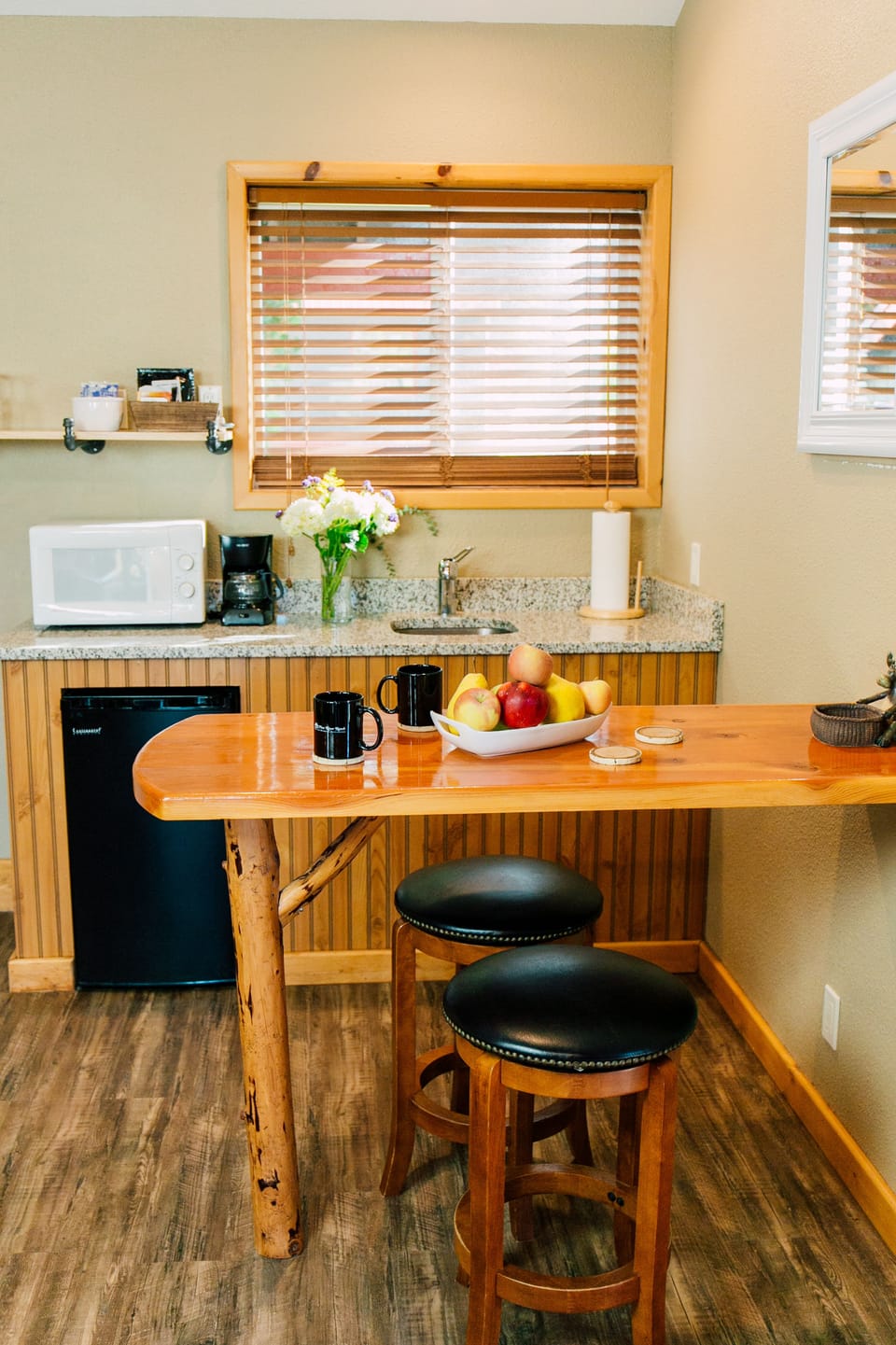 Lodgepole | Private kitchenette | Coffee/tea maker, fridge, microwave