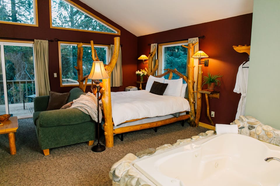 Nason | 1 bedroom, Egyptian cotton sheets, premium bedding, down comforters