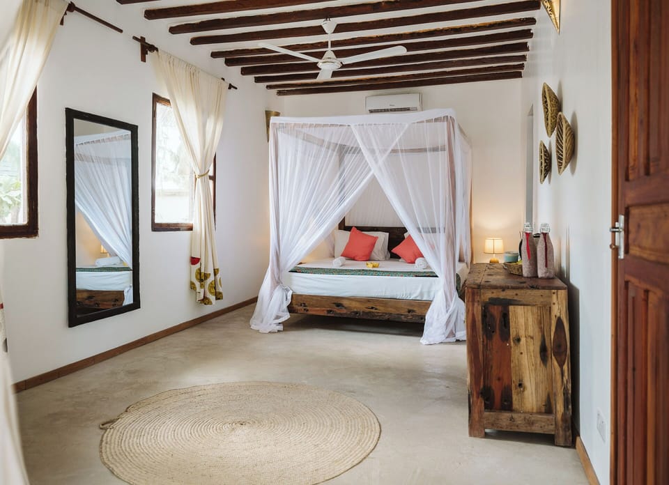 Classic Bungalow | In-room safe, free WiFi
