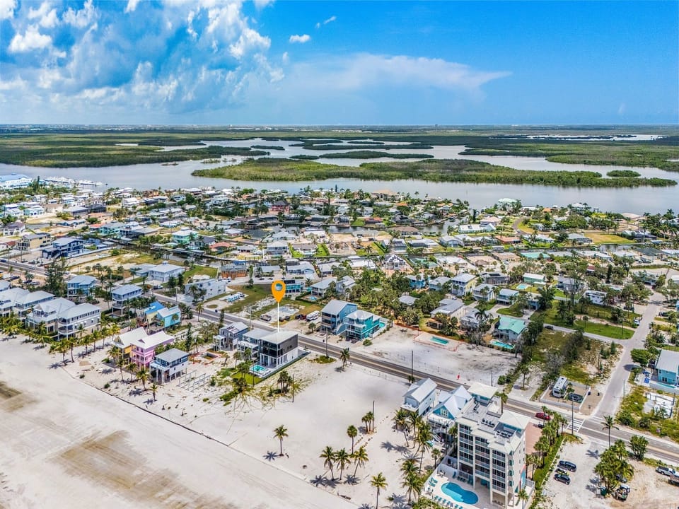 House, 5 Bedrooms | Aerial view