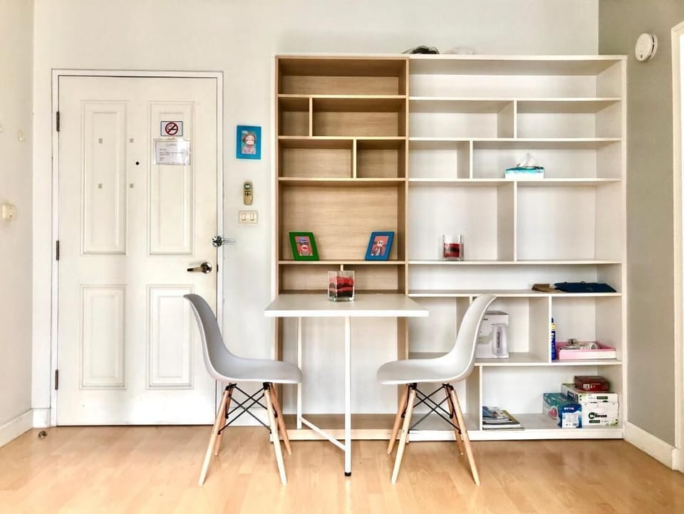 Condo, 1 Bedroom, Accessible, Smoking | Dining room