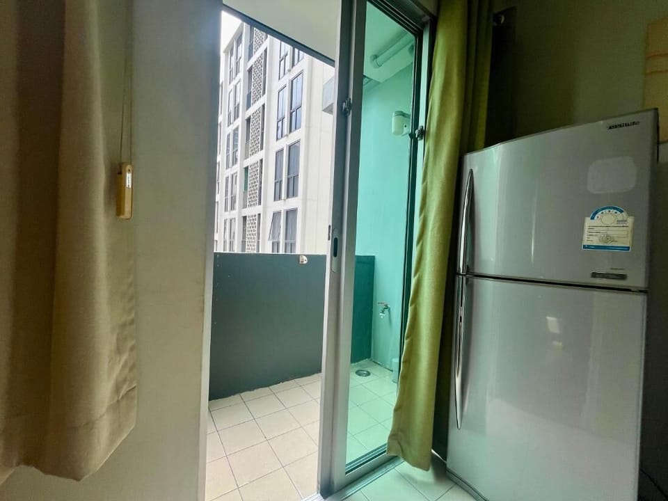 Condo, 1 Bedroom, Accessible, Smoking | Balcony