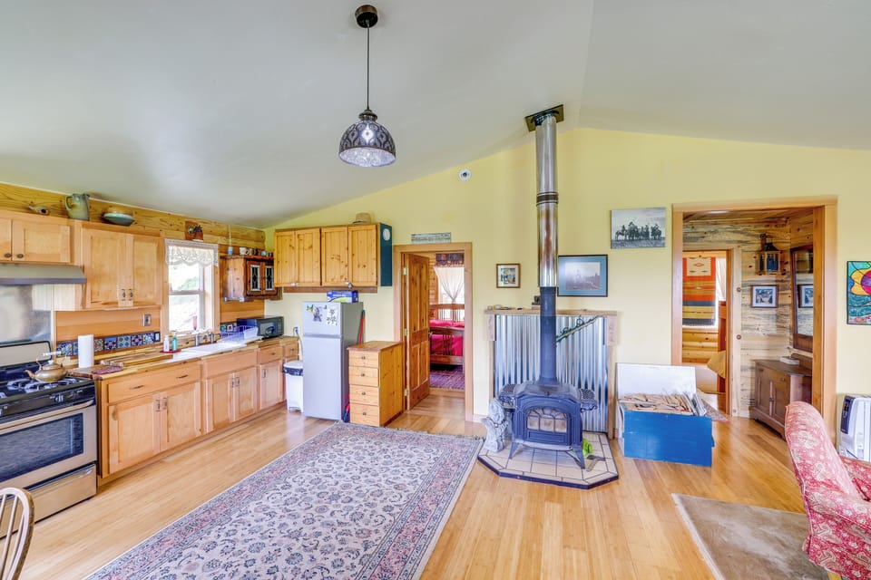 House (2 Bedrooms) | Interior