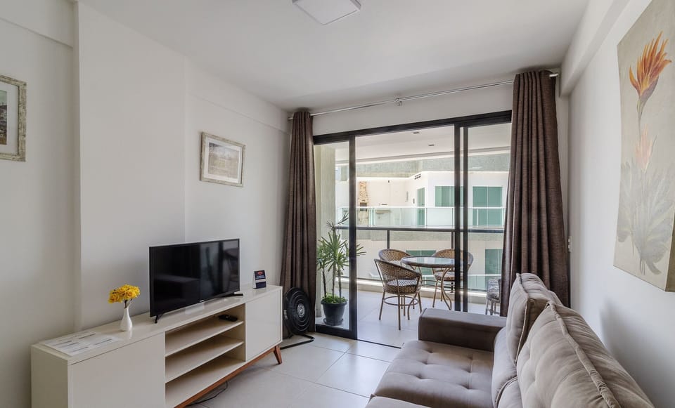 Basic Apartment | Living area | TV
