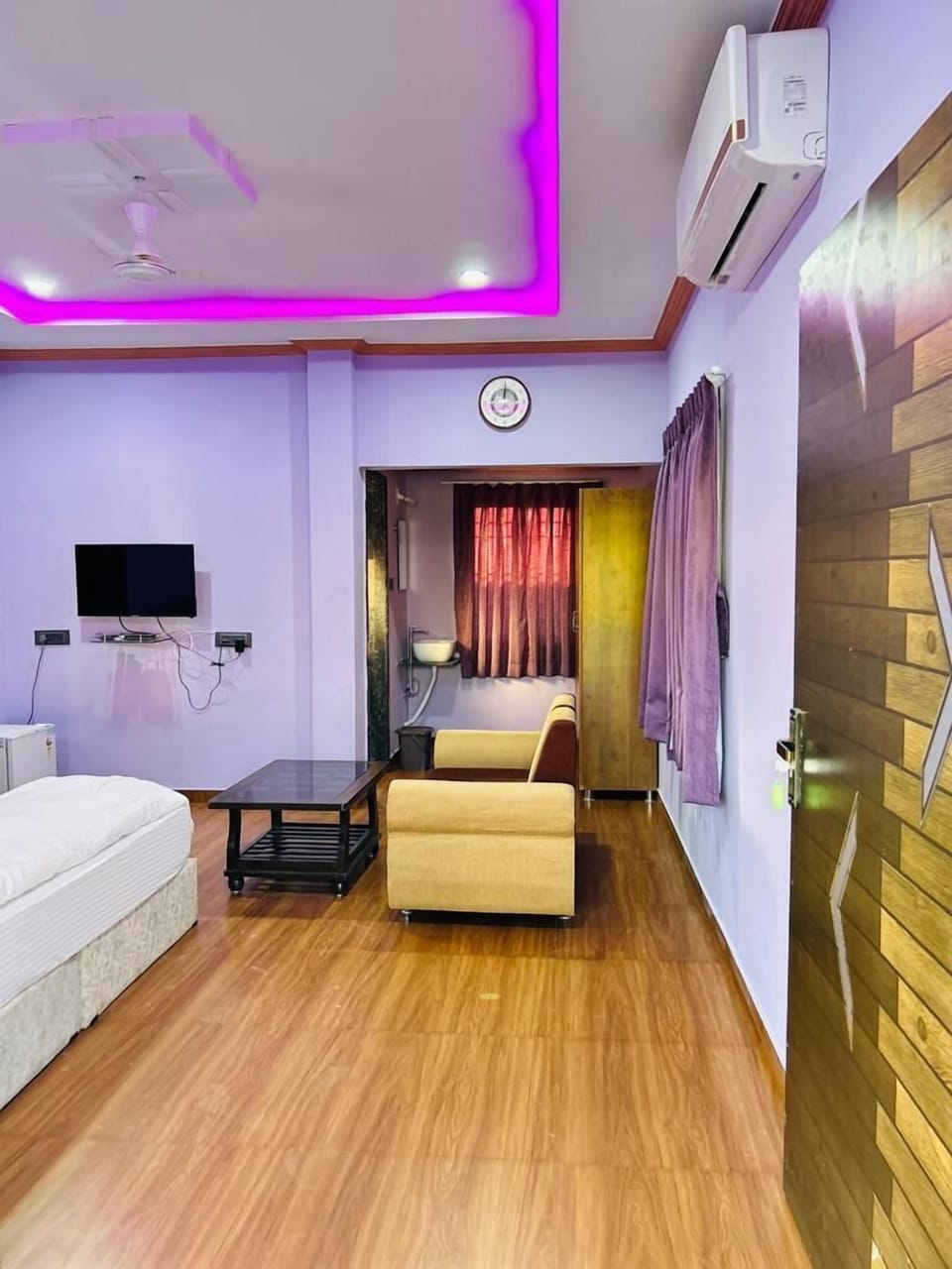 Cottage | Desk, rollaway beds (surcharge), WiFi (free), bed sheets