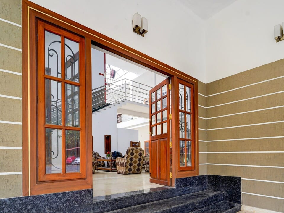 House | Reception
