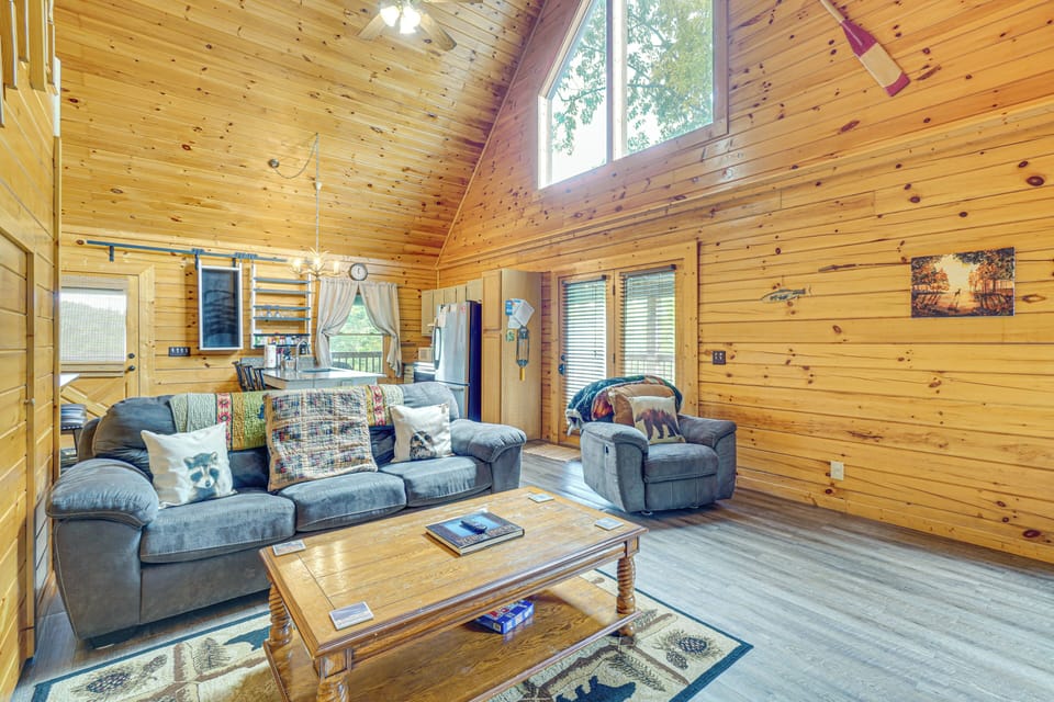 House (2 Bedrooms) | Interior
