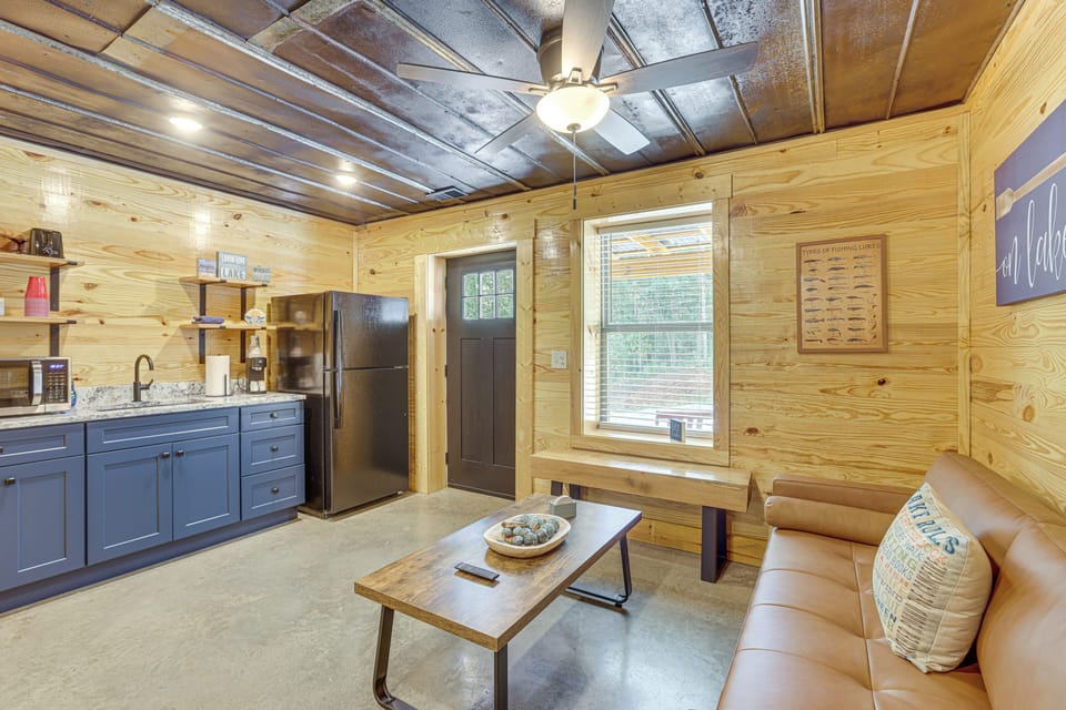 House (1 Bedroom) | Interior