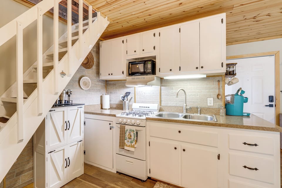 House (2 Bedrooms) | Interior