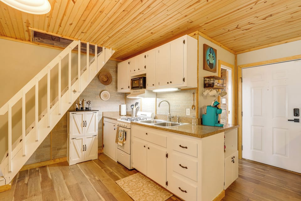 House (2 Bedrooms) | Interior