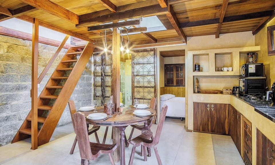 Villa | Dining